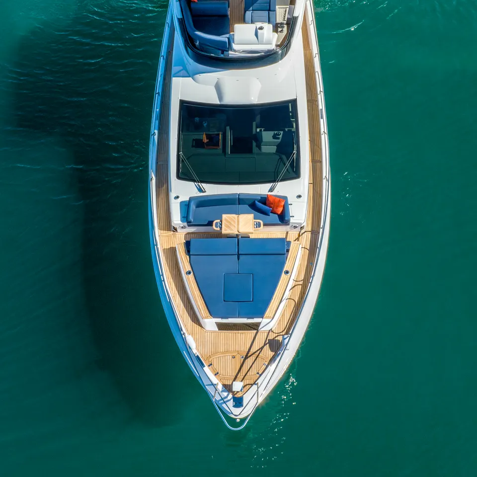 Intermarine 640HDF — foto 3 de 38