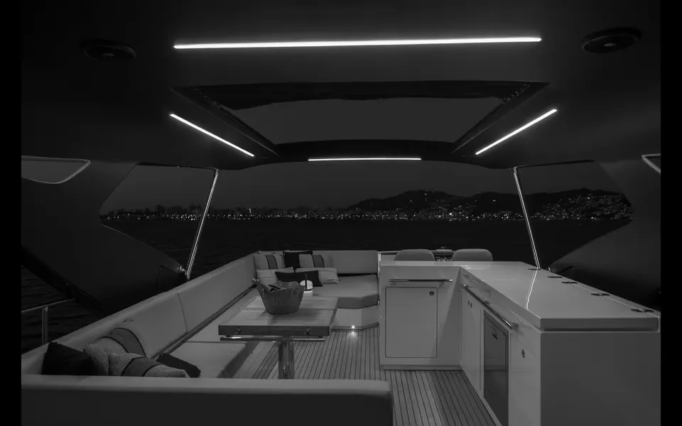 Intermarine 80 — foto 11 de 40