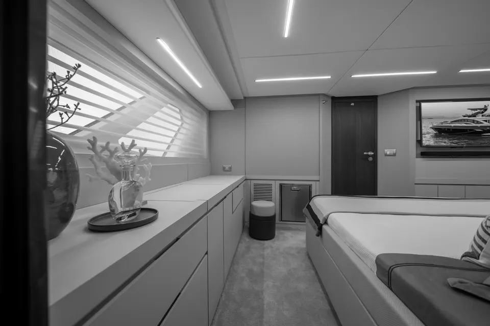 Intermarine 80 — foto 29 de 40